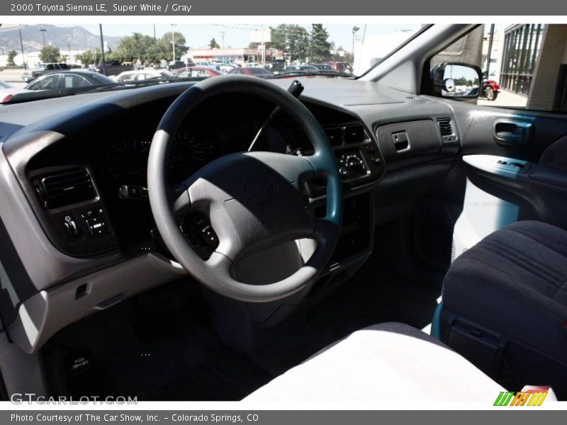 Super White / Gray 2000 Toyota Sienna LE