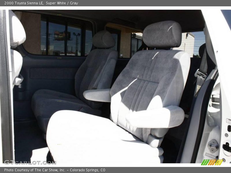 Super White / Gray 2000 Toyota Sienna LE