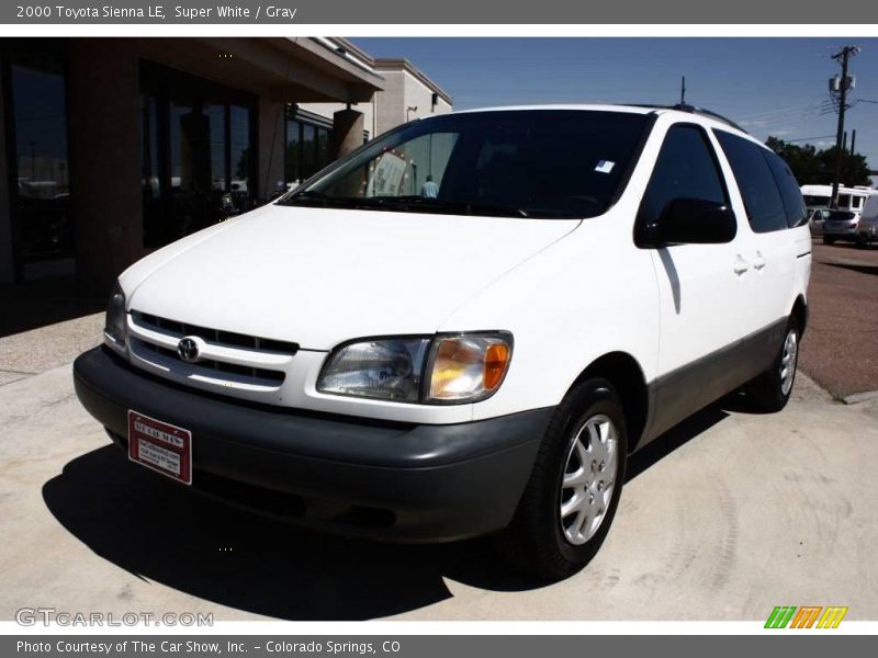 Super White / Gray 2000 Toyota Sienna LE