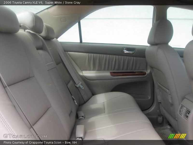 Super White / Stone Gray 2006 Toyota Camry XLE V6