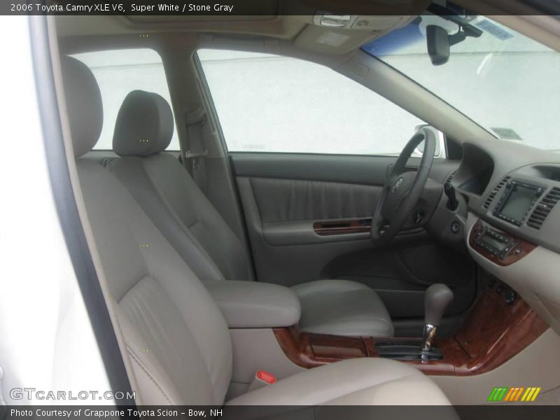 Super White / Stone Gray 2006 Toyota Camry XLE V6