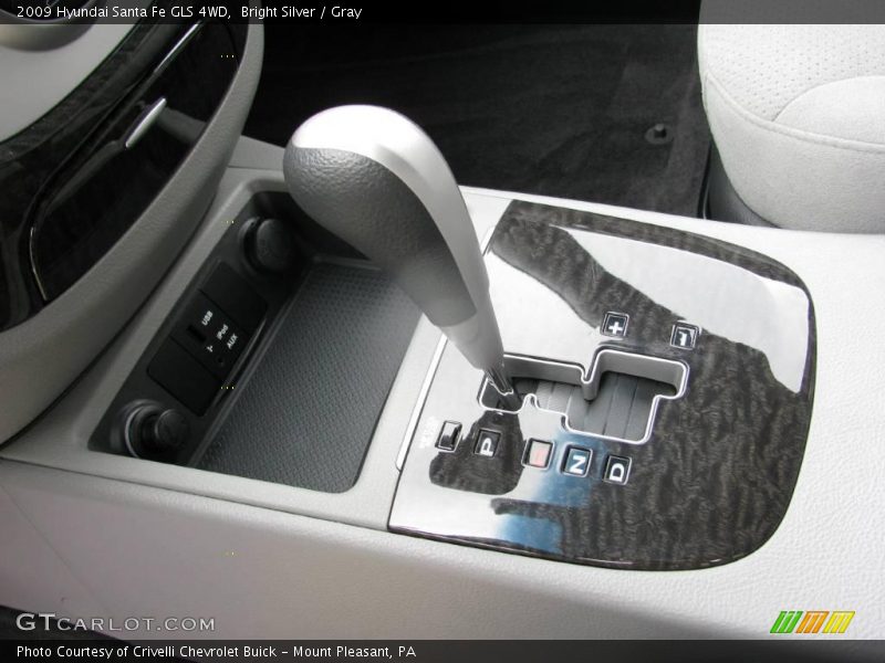 Bright Silver / Gray 2009 Hyundai Santa Fe GLS 4WD