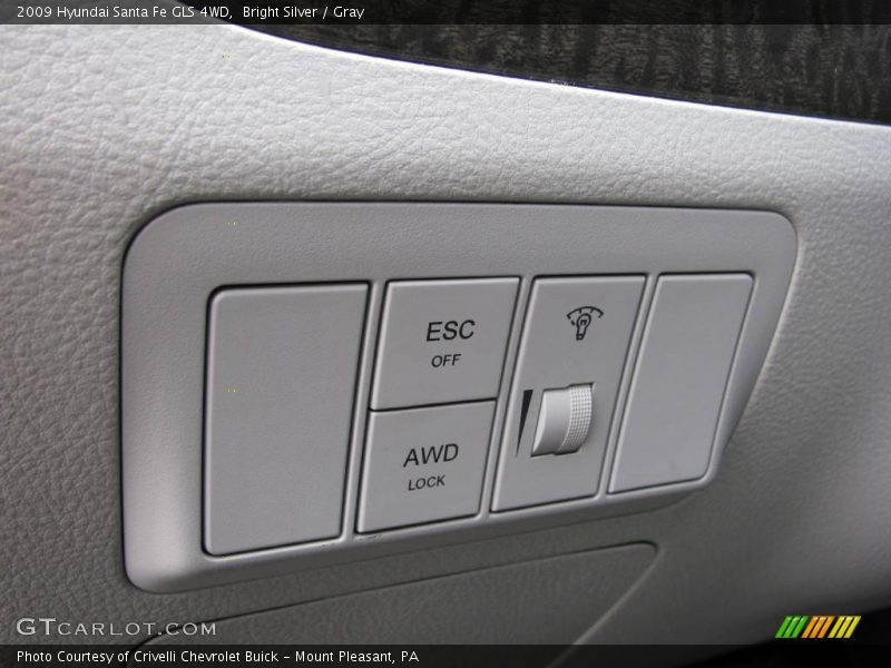 Bright Silver / Gray 2009 Hyundai Santa Fe GLS 4WD