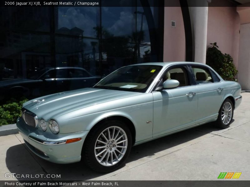 Seafrost Metallic / Champagne 2006 Jaguar XJ XJ8