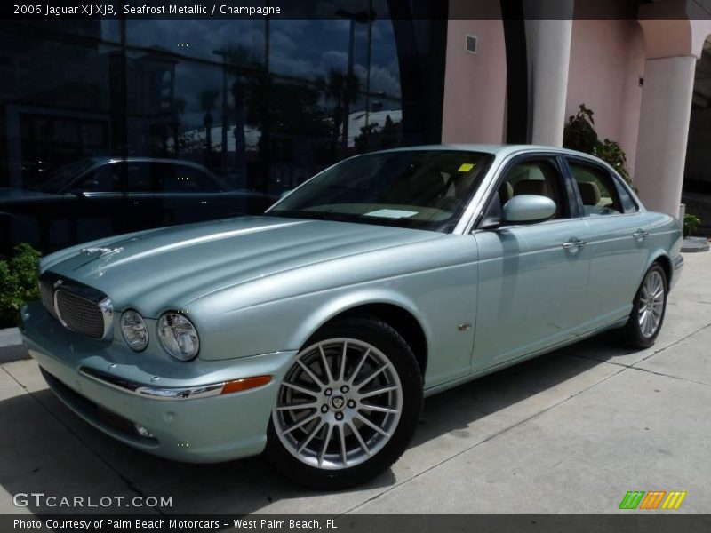 Seafrost Metallic / Champagne 2006 Jaguar XJ XJ8