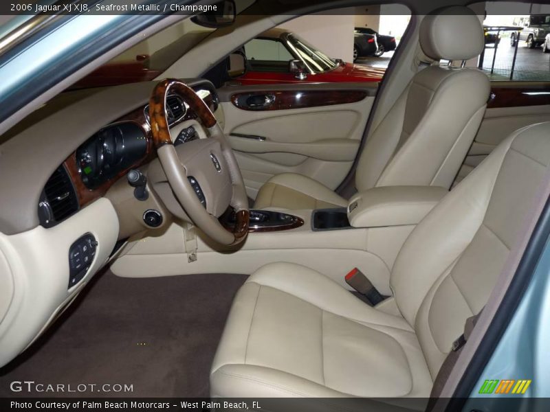 Seafrost Metallic / Champagne 2006 Jaguar XJ XJ8