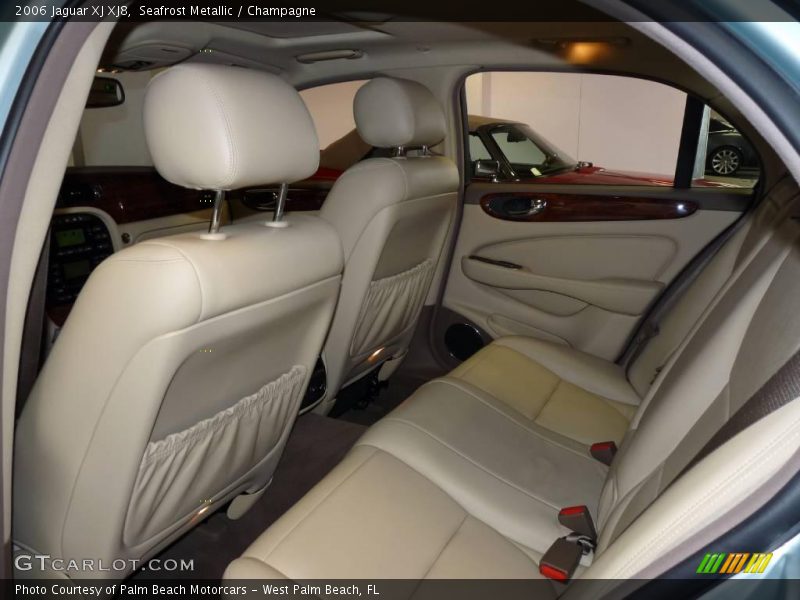 Seafrost Metallic / Champagne 2006 Jaguar XJ XJ8