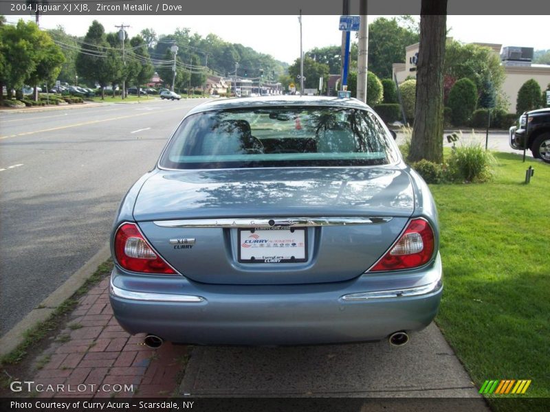 Zircon Metallic / Dove 2004 Jaguar XJ XJ8
