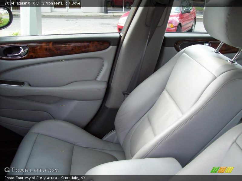 Zircon Metallic / Dove 2004 Jaguar XJ XJ8