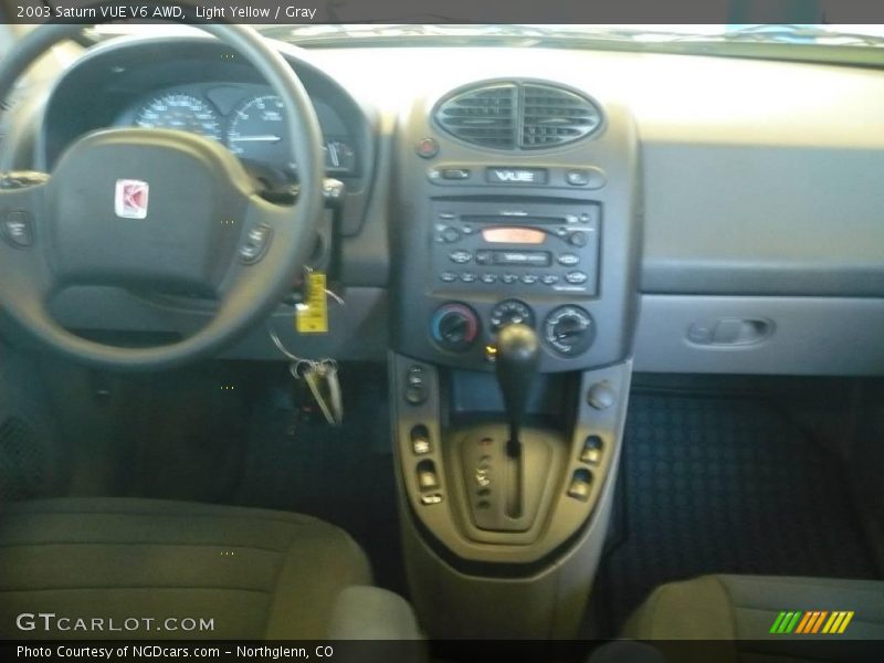 Light Yellow / Gray 2003 Saturn VUE V6 AWD