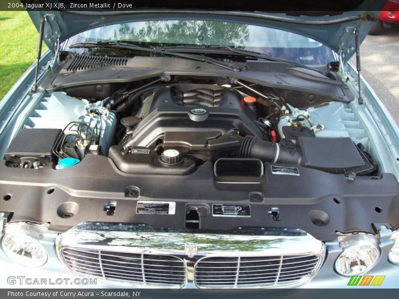 Zircon Metallic / Dove 2004 Jaguar XJ XJ8