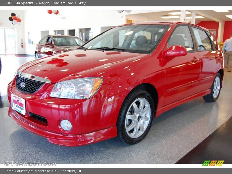Radiant Red / Gray 2005 Kia Spectra 5 Wagon