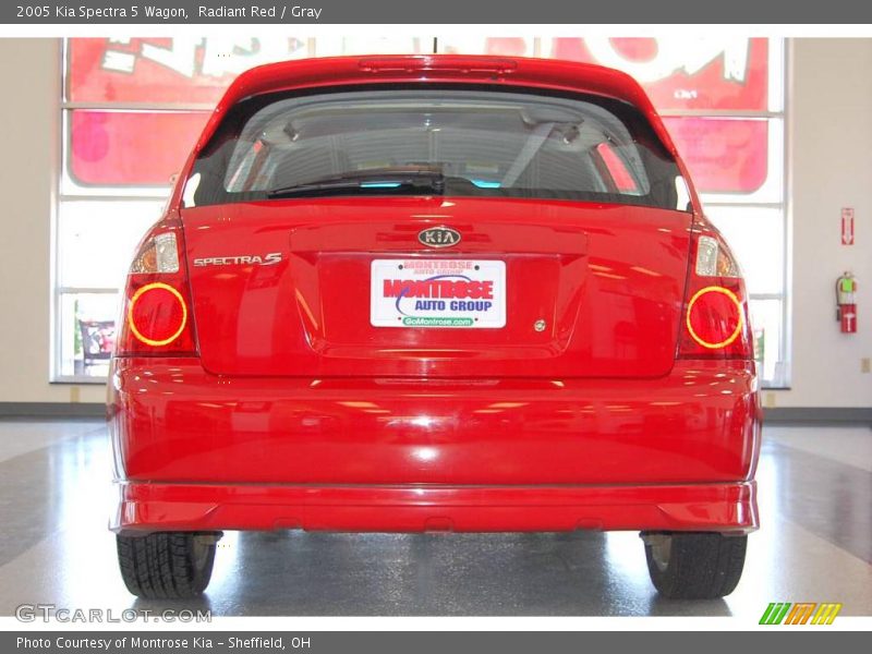 Radiant Red / Gray 2005 Kia Spectra 5 Wagon
