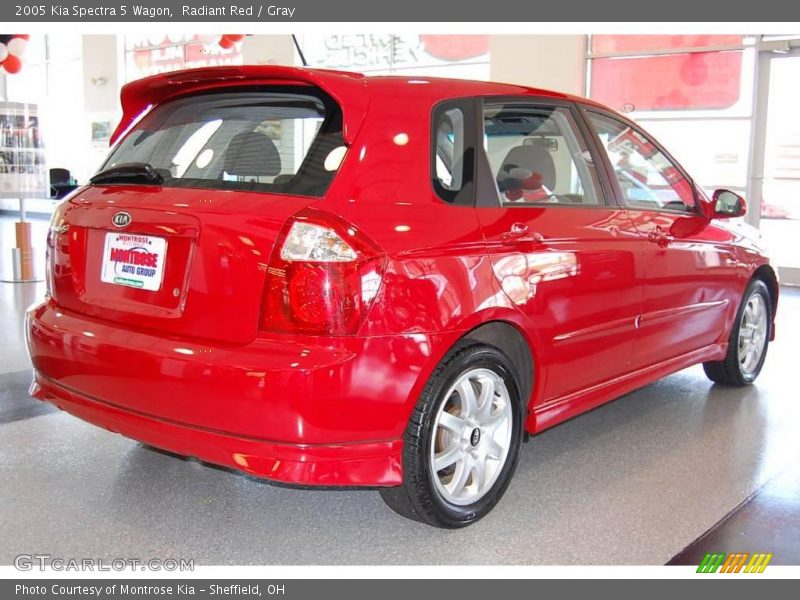 Radiant Red / Gray 2005 Kia Spectra 5 Wagon