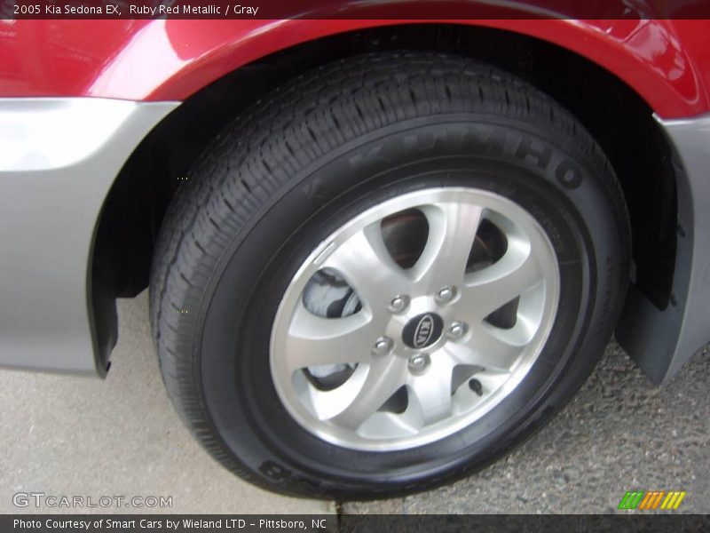 Ruby Red Metallic / Gray 2005 Kia Sedona EX