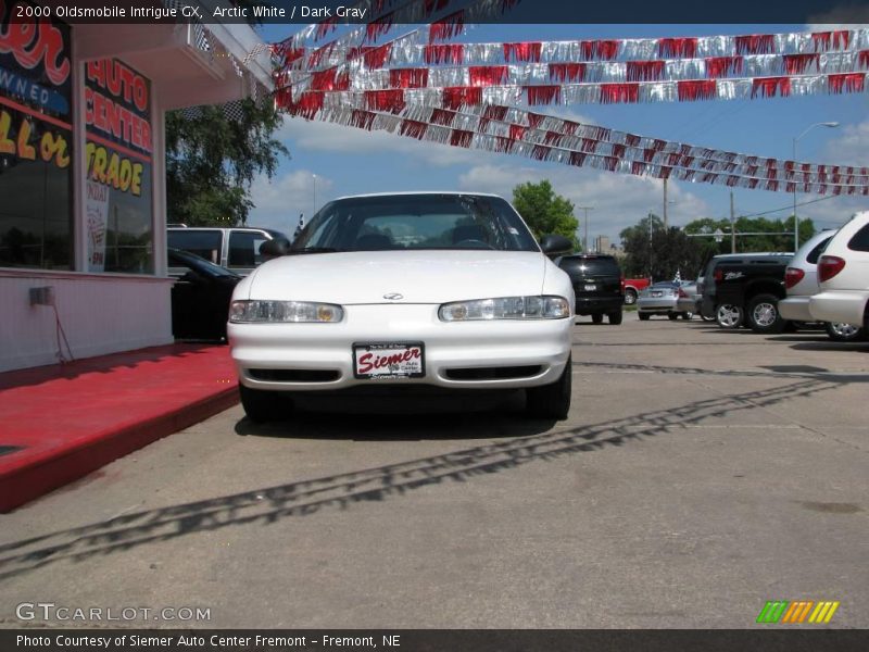 Arctic White / Dark Gray 2000 Oldsmobile Intrigue GX
