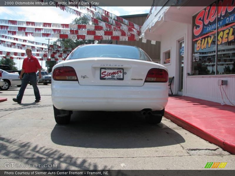 Arctic White / Dark Gray 2000 Oldsmobile Intrigue GX