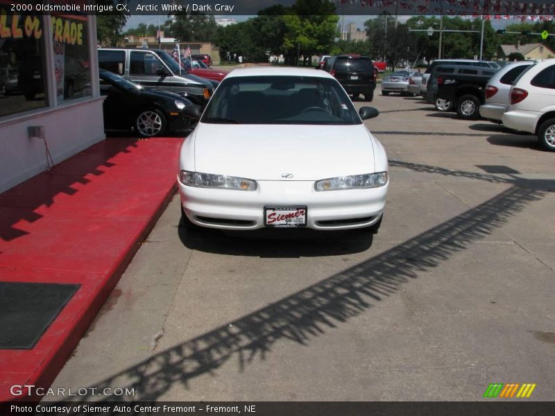 Arctic White / Dark Gray 2000 Oldsmobile Intrigue GX