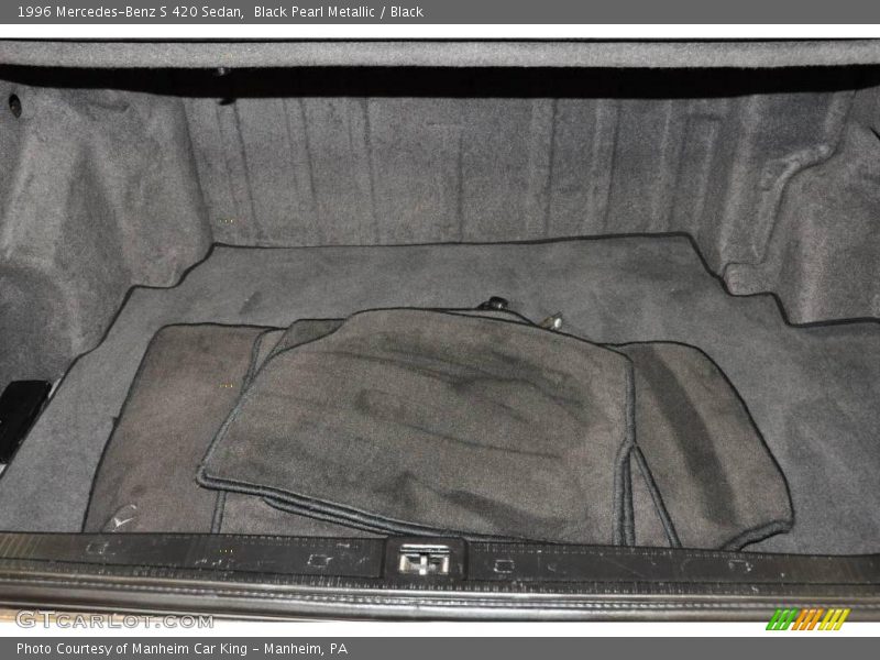 Black Pearl Metallic / Black 1996 Mercedes-Benz S 420 Sedan