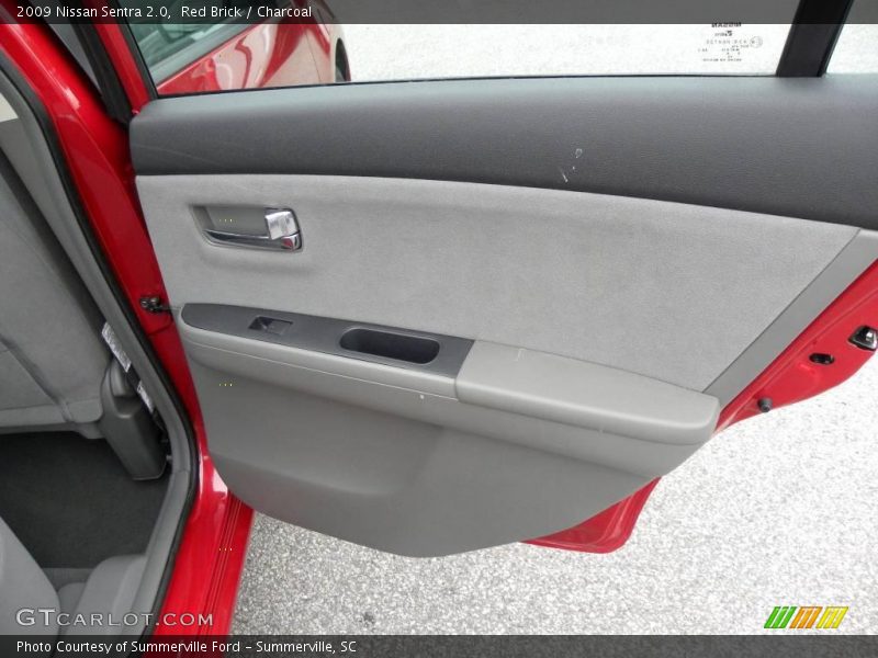 Red Brick / Charcoal 2009 Nissan Sentra 2.0