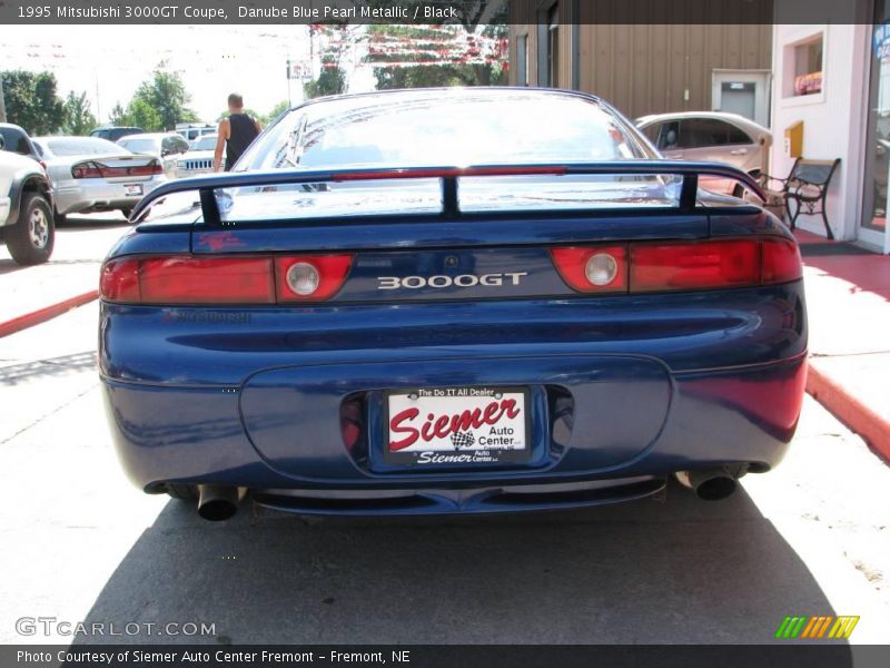 Danube Blue Pearl Metallic / Black 1995 Mitsubishi 3000GT Coupe