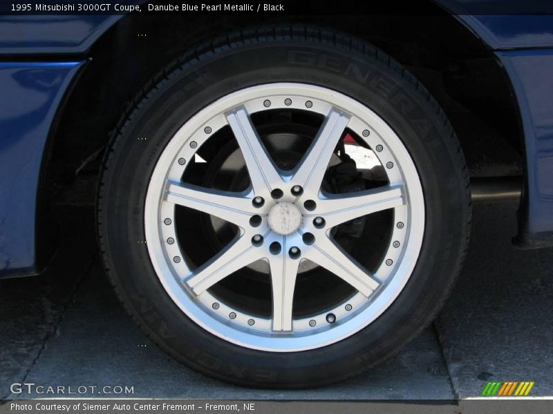 Danube Blue Pearl Metallic / Black 1995 Mitsubishi 3000GT Coupe