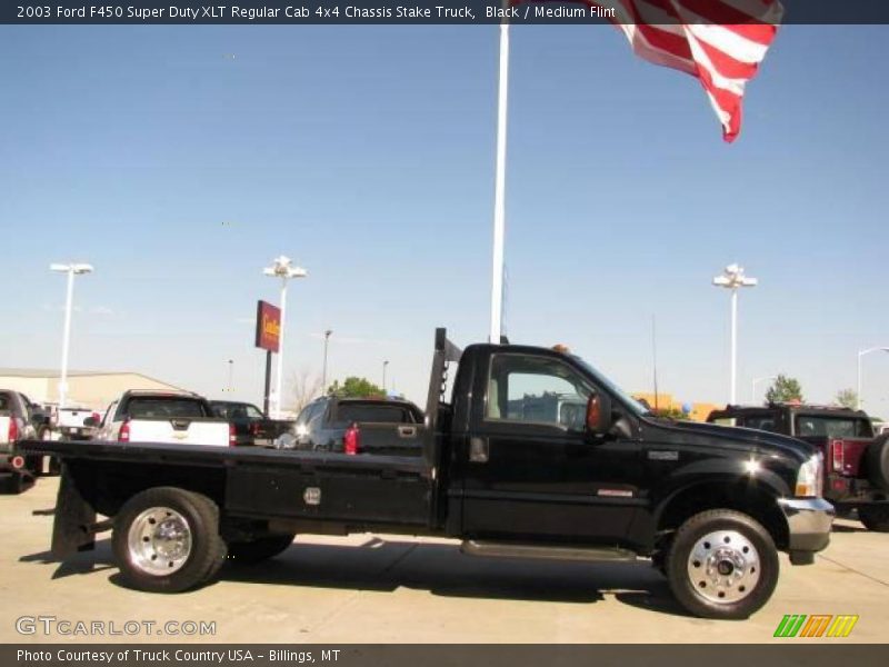 Black / Medium Flint 2003 Ford F450 Super Duty XLT Regular Cab 4x4 Chassis Stake Truck