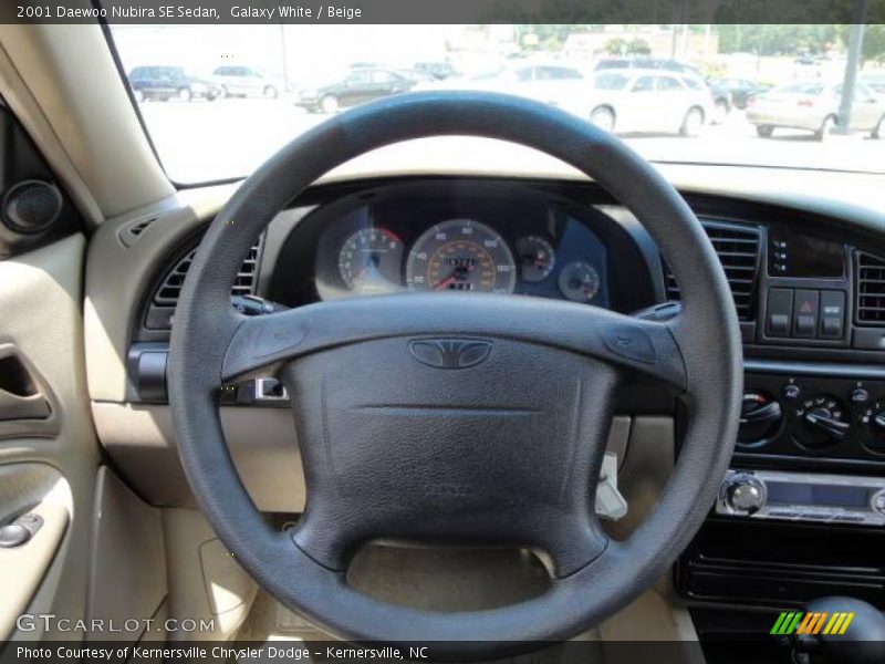 Galaxy White / Beige 2001 Daewoo Nubira SE Sedan