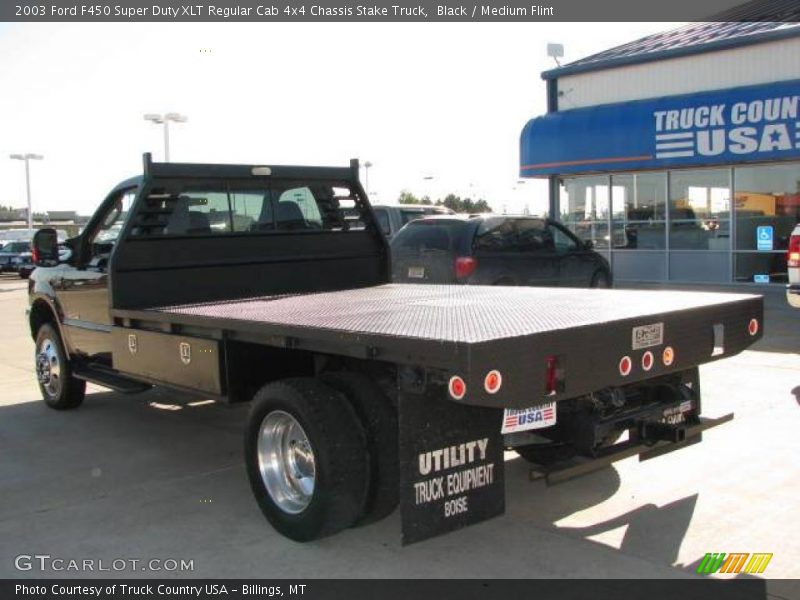 Black / Medium Flint 2003 Ford F450 Super Duty XLT Regular Cab 4x4 Chassis Stake Truck