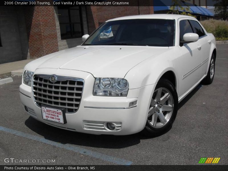 Cool Vanilla / Dark Slate Gray/Light Graystone 2006 Chrysler 300 Touring