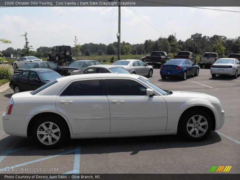 Cool Vanilla / Dark Slate Gray/Light Graystone 2006 Chrysler 300 Touring