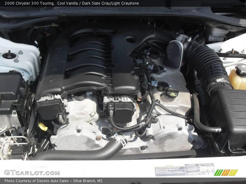 Cool Vanilla / Dark Slate Gray/Light Graystone 2006 Chrysler 300 Touring