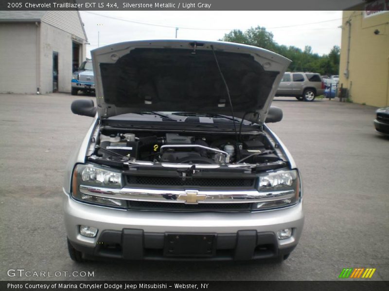 Silverstone Metallic / Light Gray 2005 Chevrolet TrailBlazer EXT LS 4x4