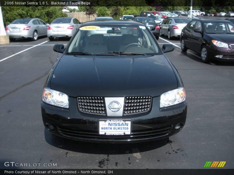 Blackout / Taupe Beige 2006 Nissan Sentra 1.8 S