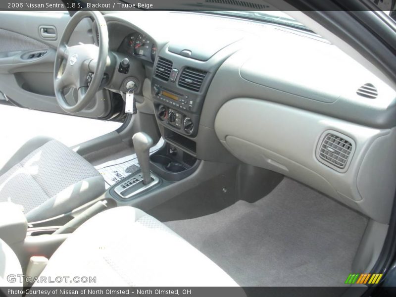 Blackout / Taupe Beige 2006 Nissan Sentra 1.8 S