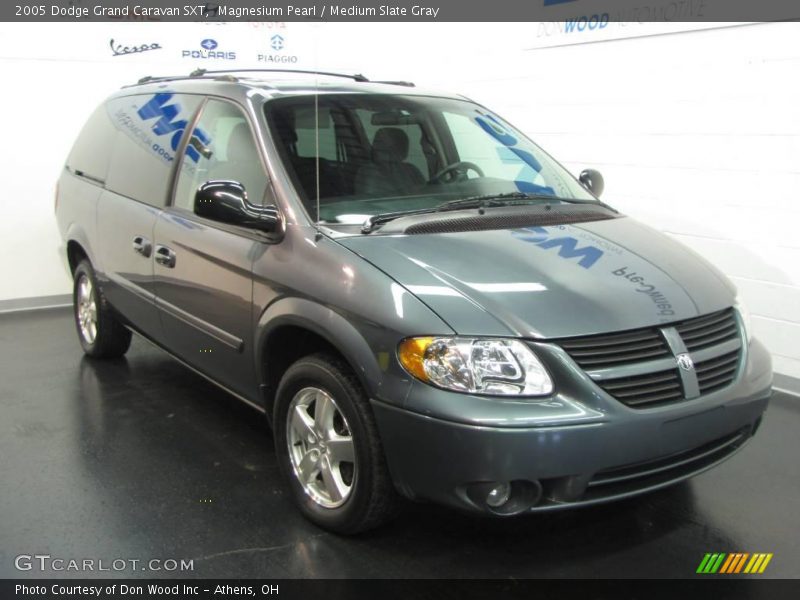 Magnesium Pearl / Medium Slate Gray 2005 Dodge Grand Caravan SXT