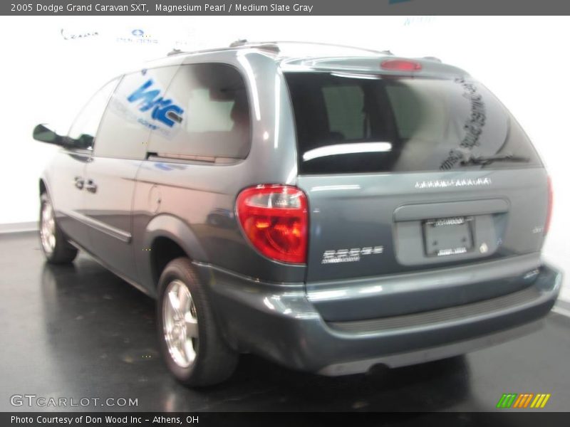 Magnesium Pearl / Medium Slate Gray 2005 Dodge Grand Caravan SXT