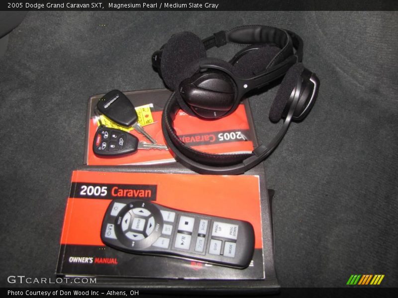 Magnesium Pearl / Medium Slate Gray 2005 Dodge Grand Caravan SXT