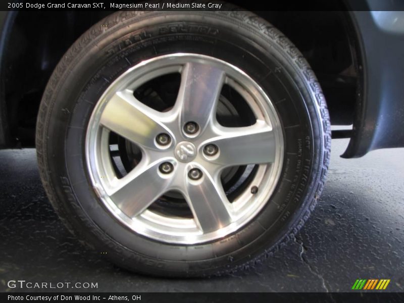 Magnesium Pearl / Medium Slate Gray 2005 Dodge Grand Caravan SXT