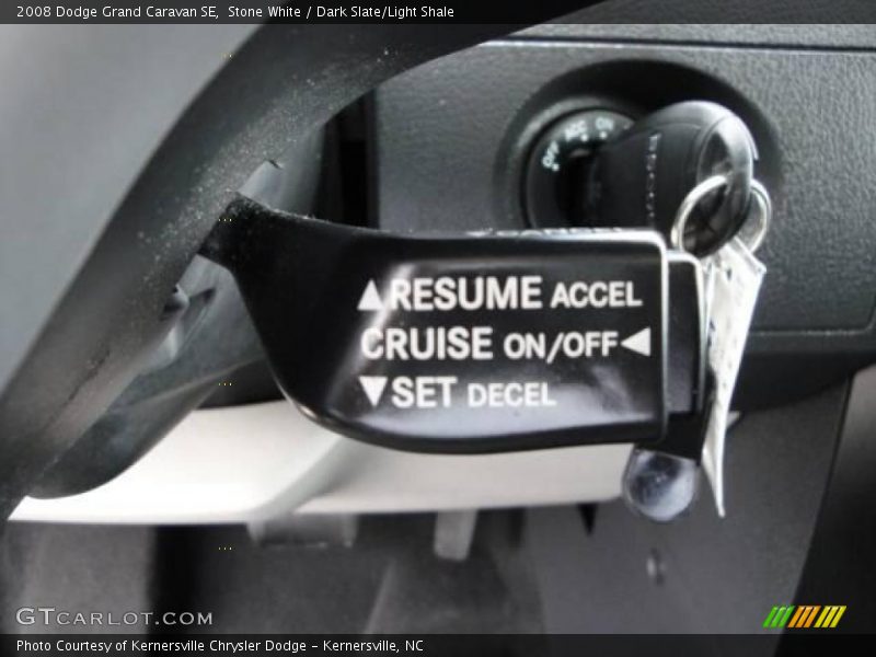Stone White / Dark Slate/Light Shale 2008 Dodge Grand Caravan SE