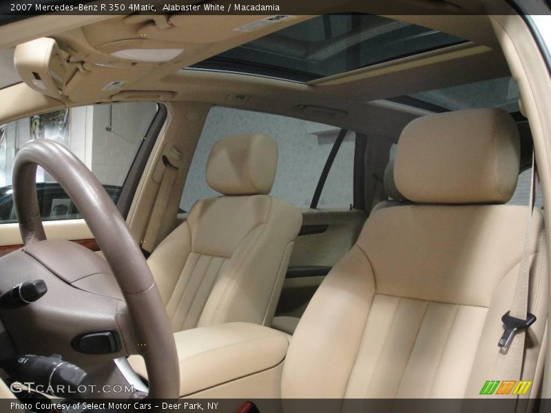 Alabaster White / Macadamia 2007 Mercedes-Benz R 350 4Matic