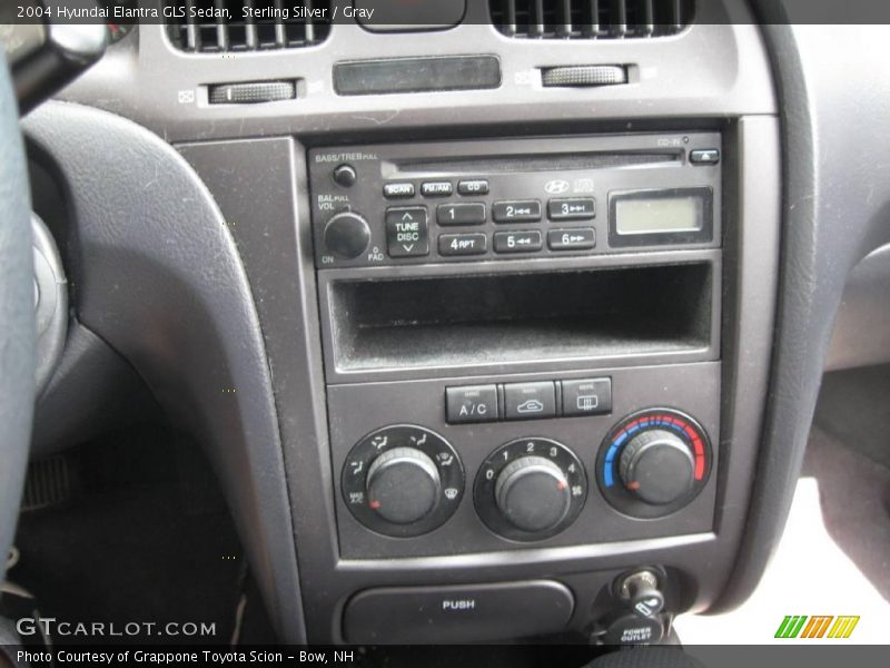 Sterling Silver / Gray 2004 Hyundai Elantra GLS Sedan