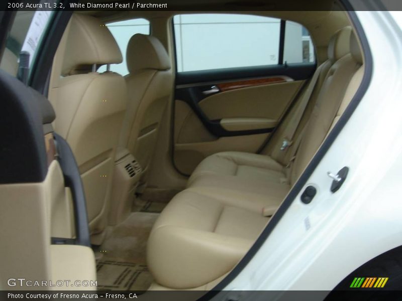 White Diamond Pearl / Parchment 2006 Acura TL 3.2