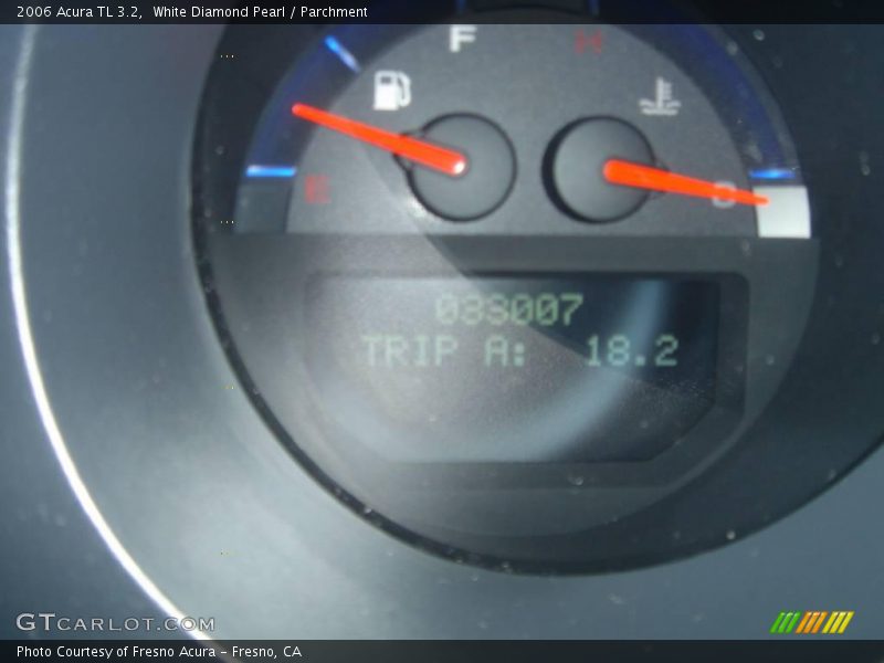 White Diamond Pearl / Parchment 2006 Acura TL 3.2