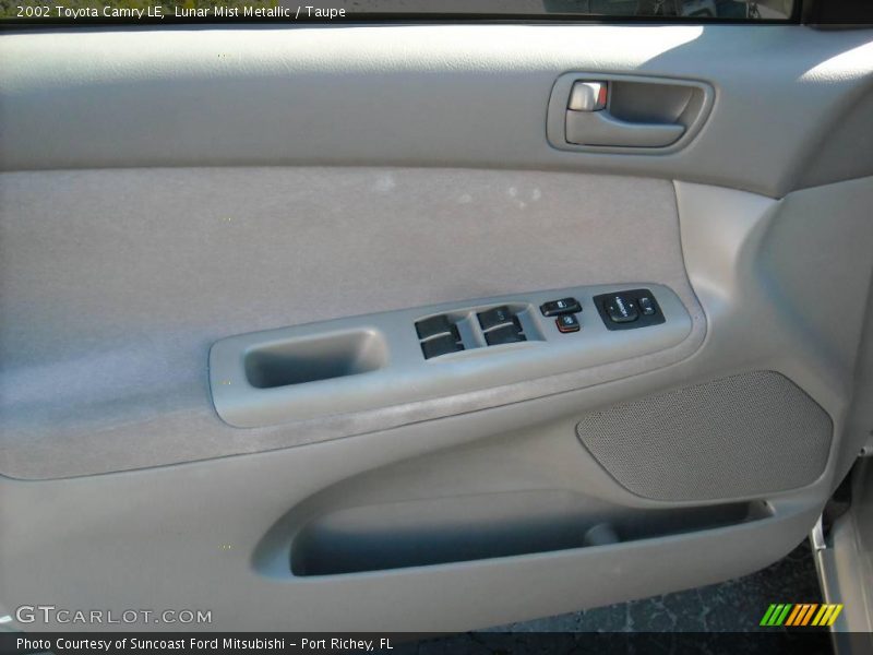 Lunar Mist Metallic / Taupe 2002 Toyota Camry LE