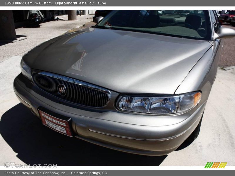 Light Sandrift Metallic / Taupe 1998 Buick Century Custom