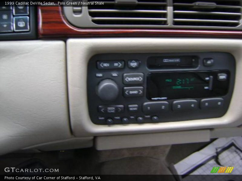 Polo Green / Neutral Shale 1999 Cadillac DeVille Sedan