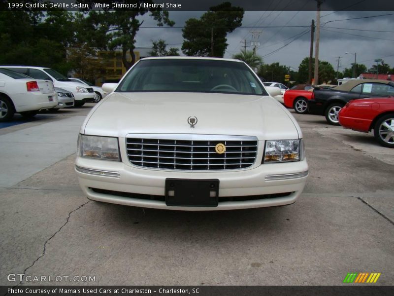 White Diamond / Neutral Shale 1999 Cadillac DeVille Sedan