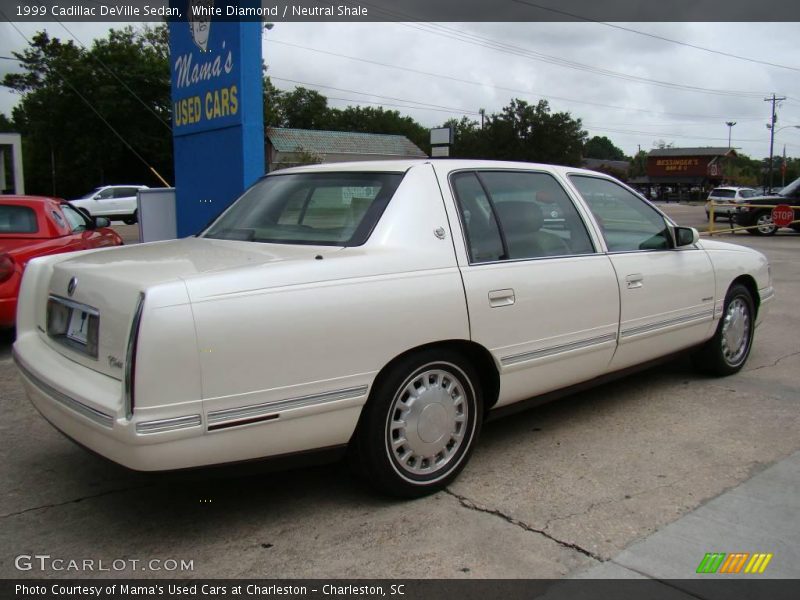 White Diamond / Neutral Shale 1999 Cadillac DeVille Sedan