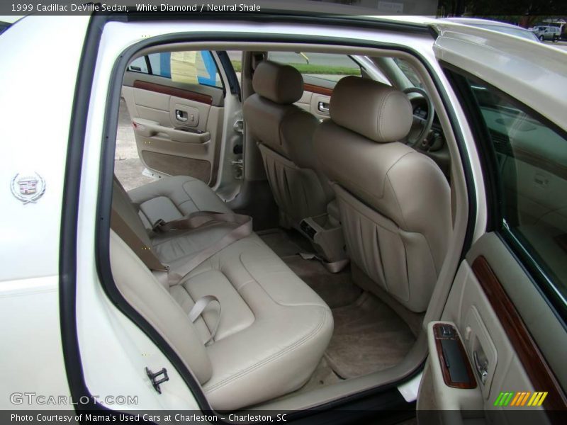 White Diamond / Neutral Shale 1999 Cadillac DeVille Sedan